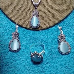 Silvertone blue cat eye crystal necklace ring earrings set
